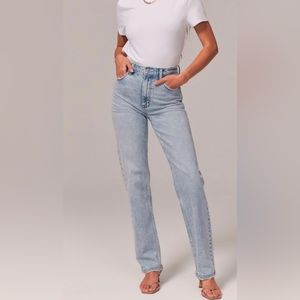 Brand New! Abercrombie Ultra High Rise 90s Straight Jeans